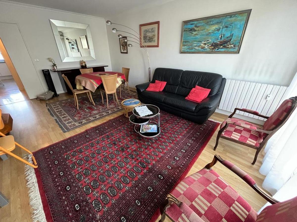 Appartement T4 Avec Parking, Balcon Et Proche Commerces A Biarritz - Fr-1-239-921 Exteriör bild